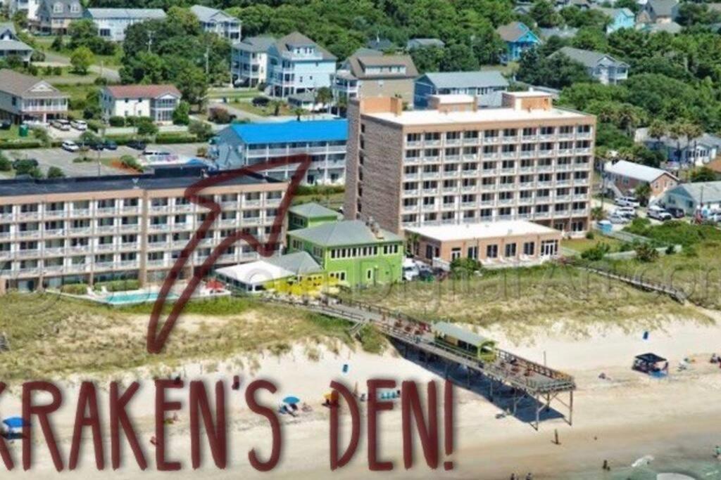 Apartmán Kraken'S Den * Oceanview * Steps To Ocean * Pool Carolina Beach Exteriér fotografie